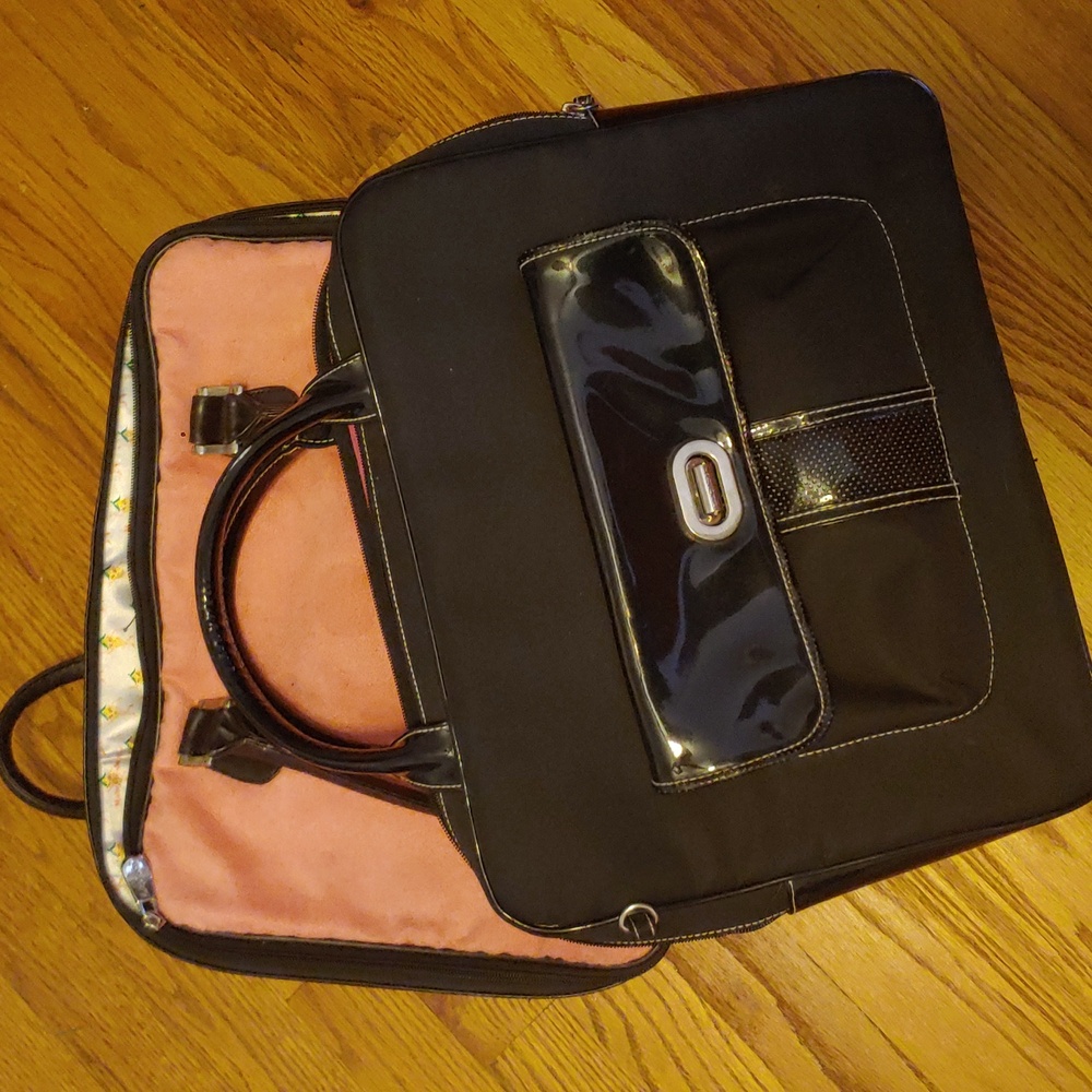 Laptop bags